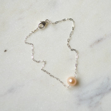 Single Pearl Bracelet in Silver or Gold